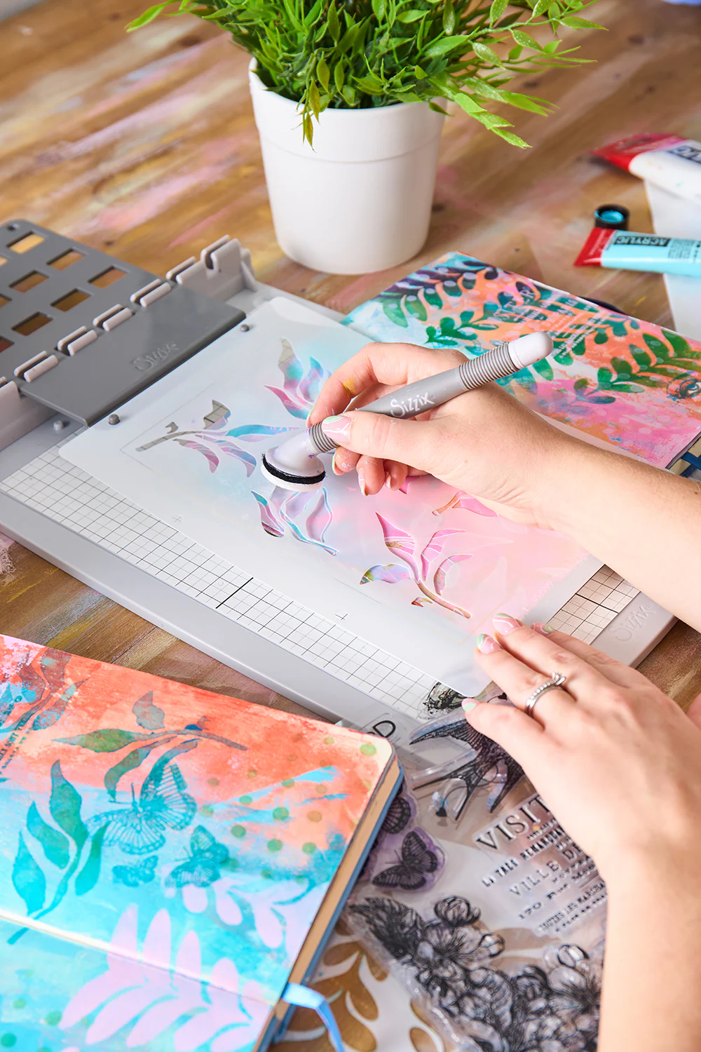 Sizzix Studio Stamps Set 6PK / 3PK Stencils - The Visiter by Cat Kerr - Image 8