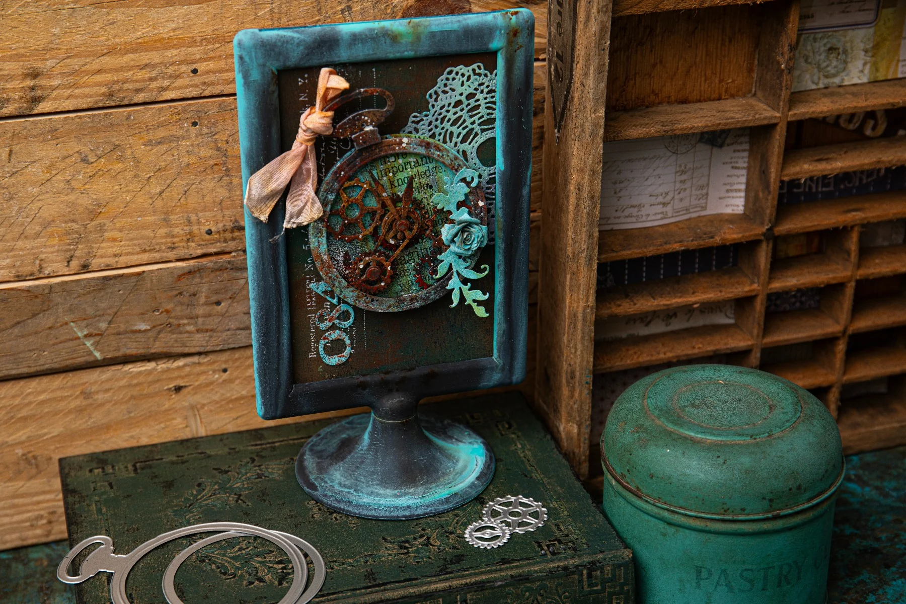 Sizzix Thinlits Die Set 29PK Vault Watch Gears by Tim Holtz - Image 3